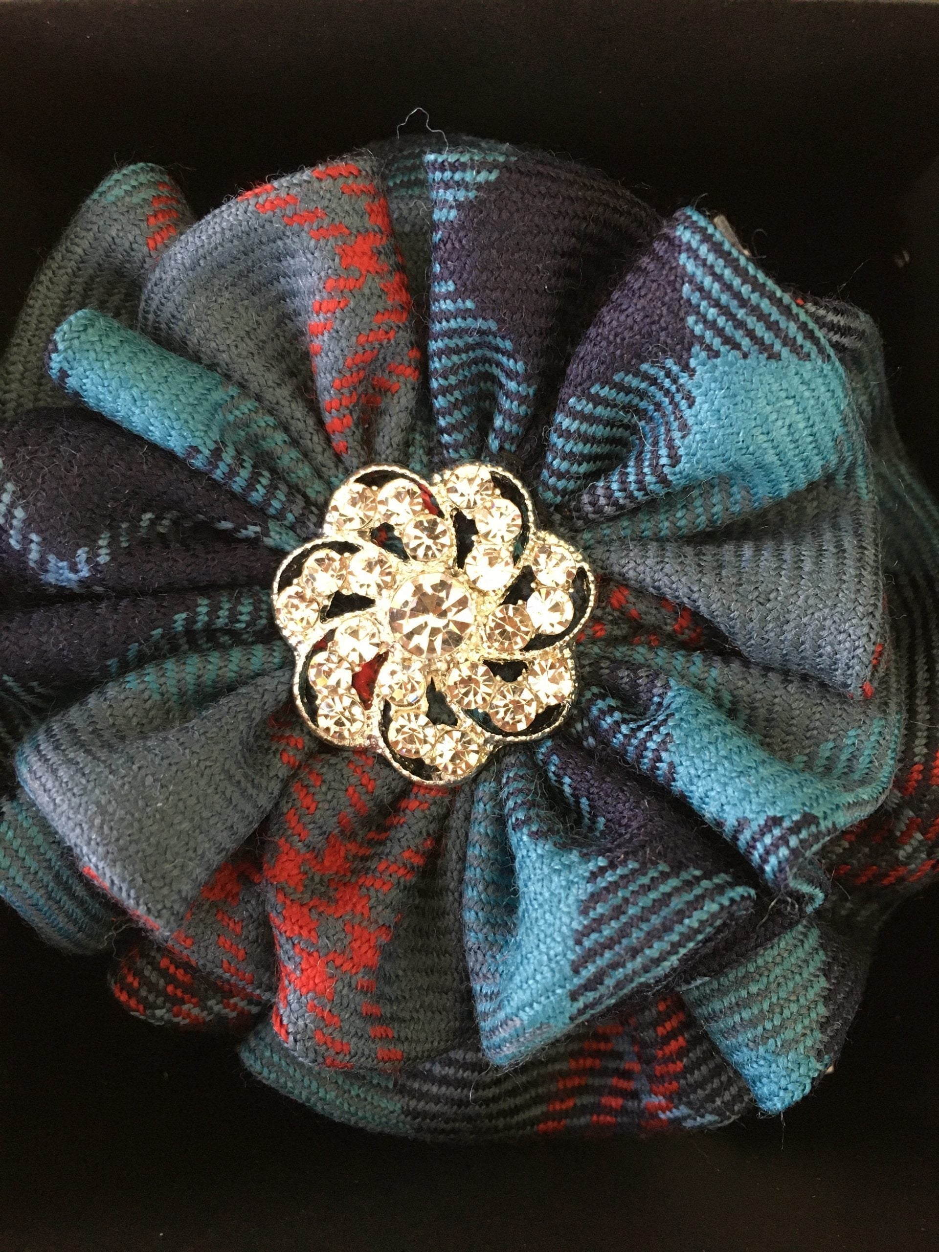 Tartan clearance brooch flower