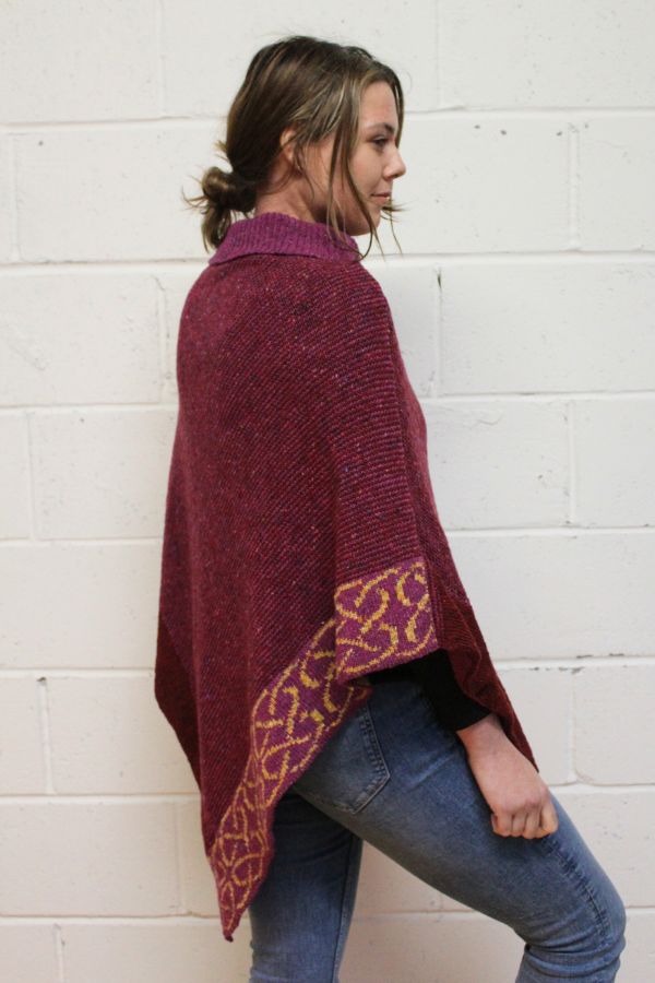 Mull Cape in Mallow Merino Wool