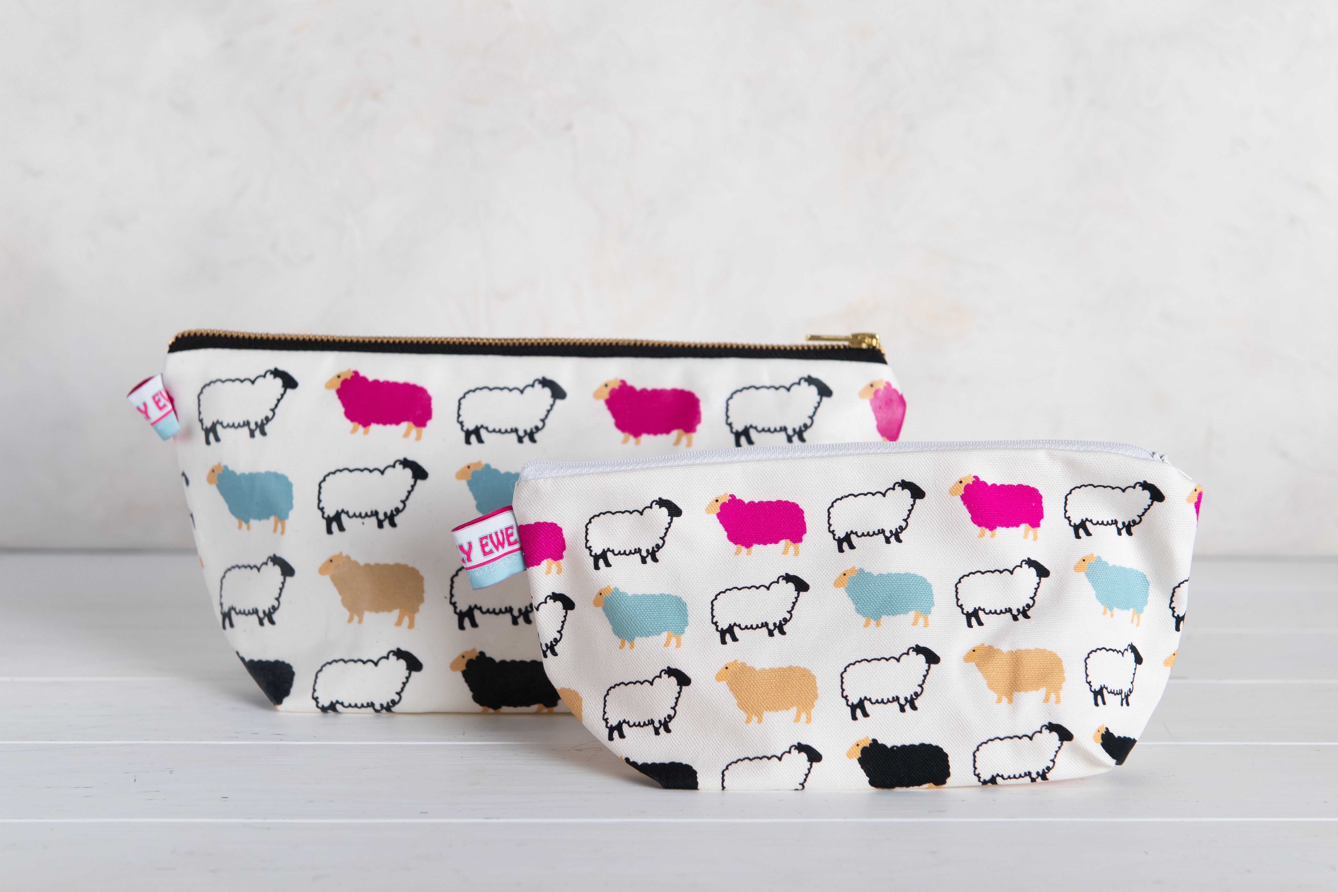 Woolly Ewe Wash Bag | Scottish Creations